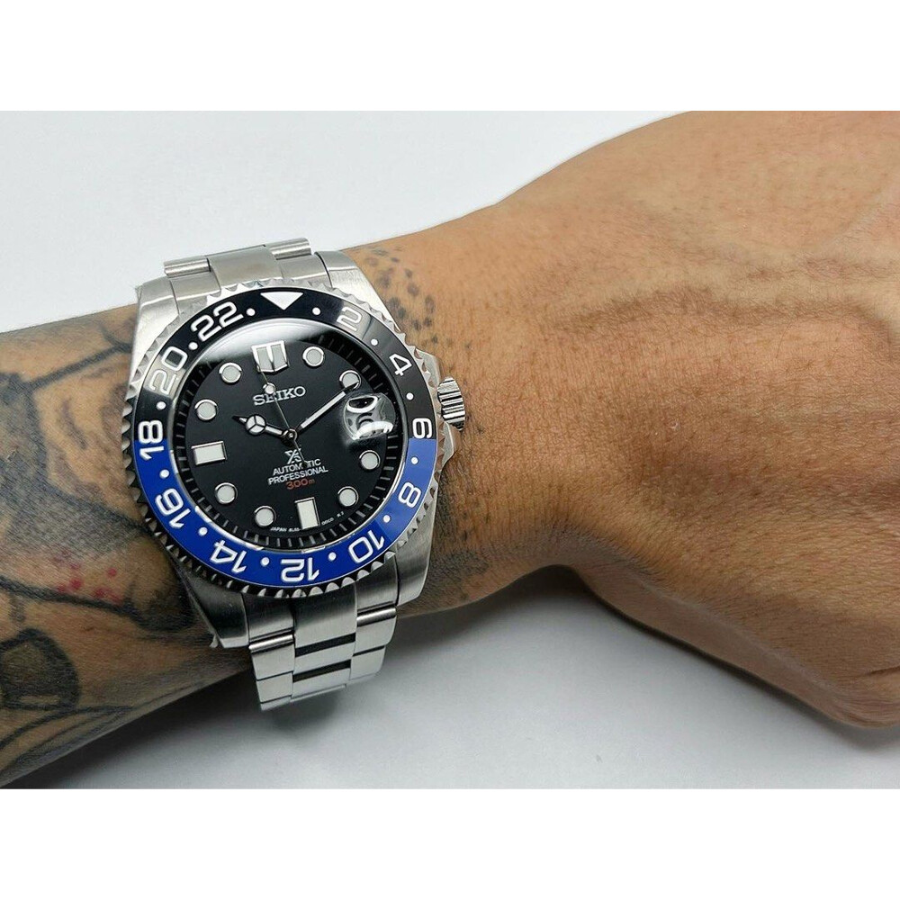 Custom Seiko Mod • Batman • 43mm